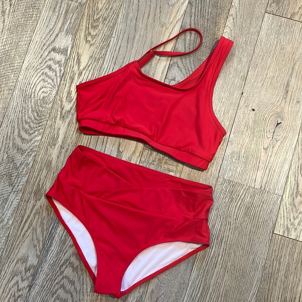 One-shoulder Sporty Red Bikini (M)